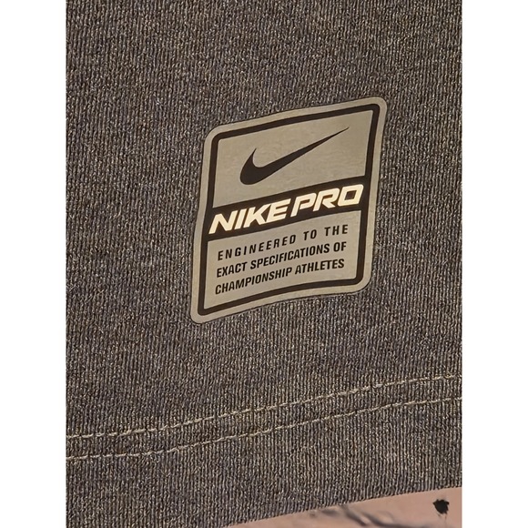 Nike Pro Combat Dri-Fit Tank Top Fitted V Neck Womens Size X Large Gray - Picture 2 of 8
